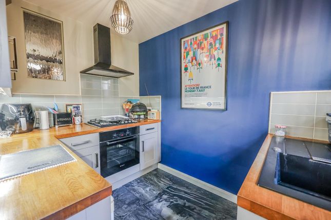 10, Runwell Terrace, Southend-On-Sea photo 4