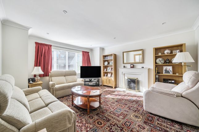 Comfrey Close, Berkshire photo 2