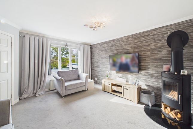 49 Borthwick Drive, Glasgow photo 3