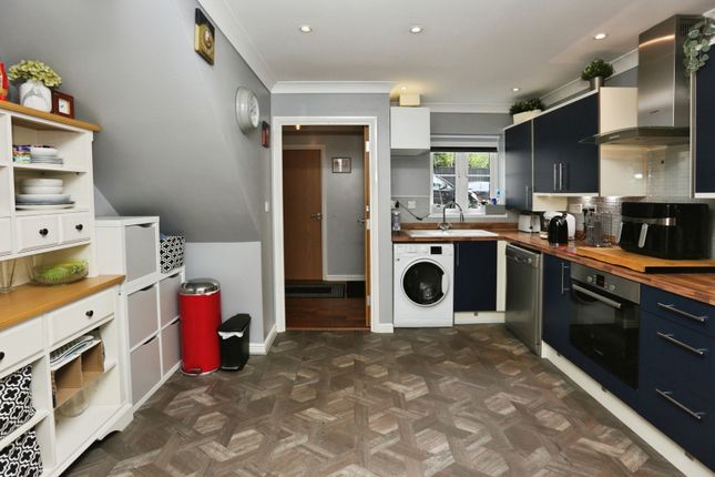 21, Walker Place, Southampton photo 3