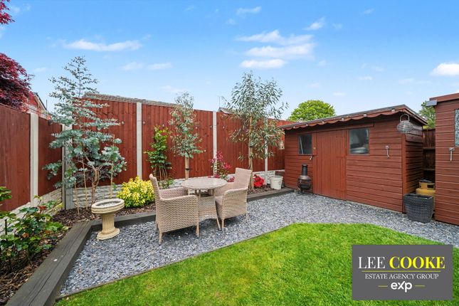8, Elton Close, Wolverhampton photo 4