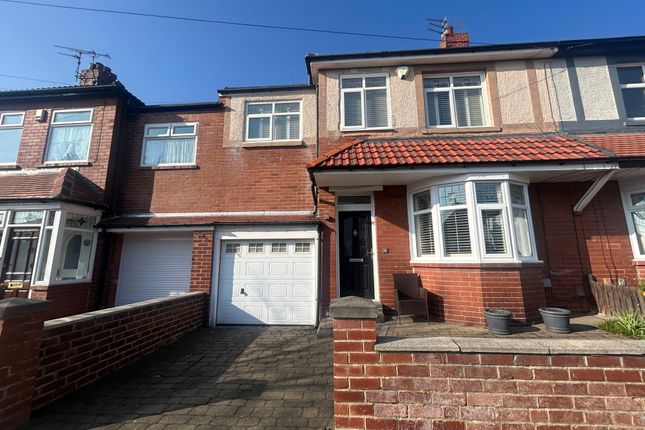 8, Eastfield Avenue, Whitley Bay photo 2