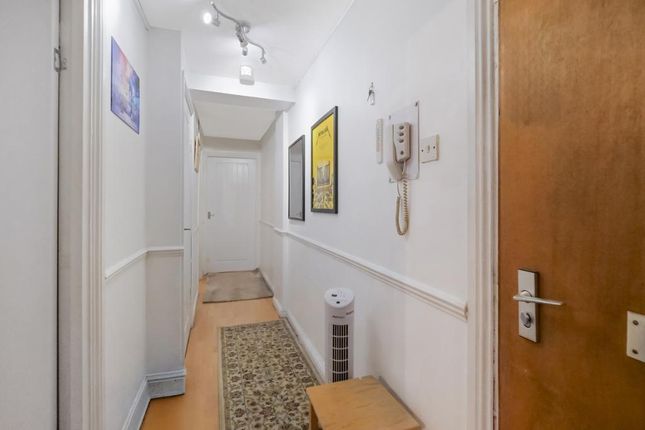 Flat 2/6, 42, West Graham Street, Glasgow photo 4