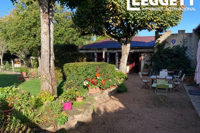 Villa for sale in Préveranges, Cher, Centre-Val De Loire