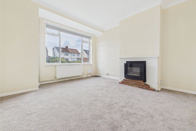 20, Zealand Avenue, West Drayton photo 2