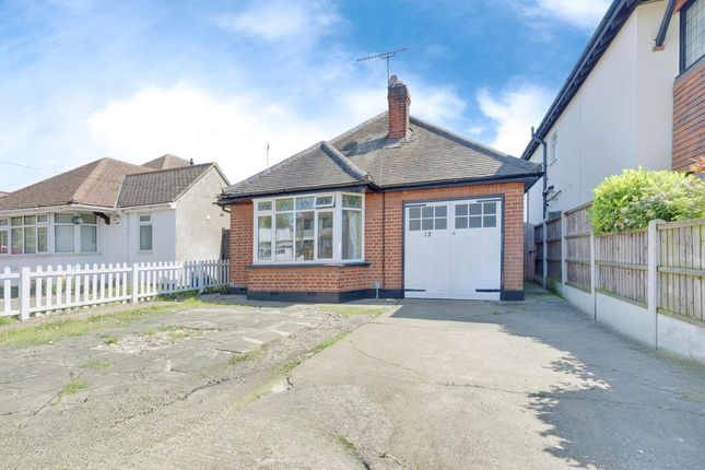 Thumbnail Bungalow to rent in Hobleythick Lane, Westcliff-On-Sea