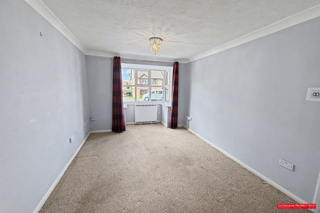 65, Snowdon Close, Eastbourne photo 4