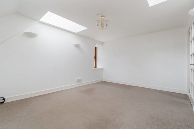 10 Craigside, Buccleuch Street, Innerleithen photo 4
