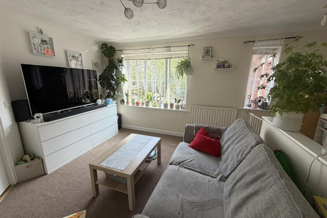 85, Timken Way, Daventry photo 2