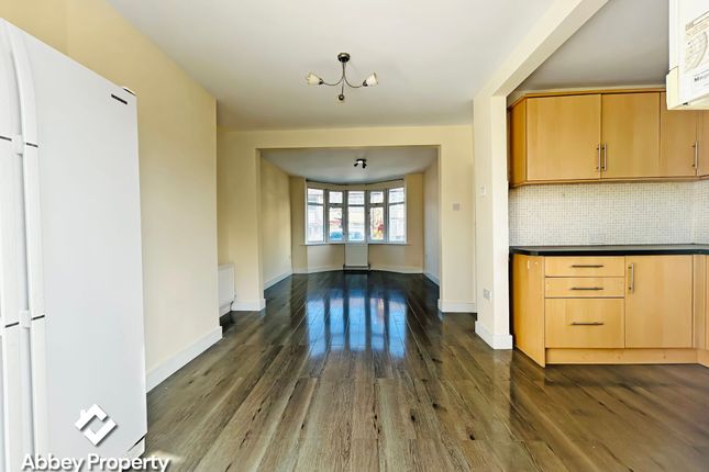 49 Shelley Road, Luton photo 4