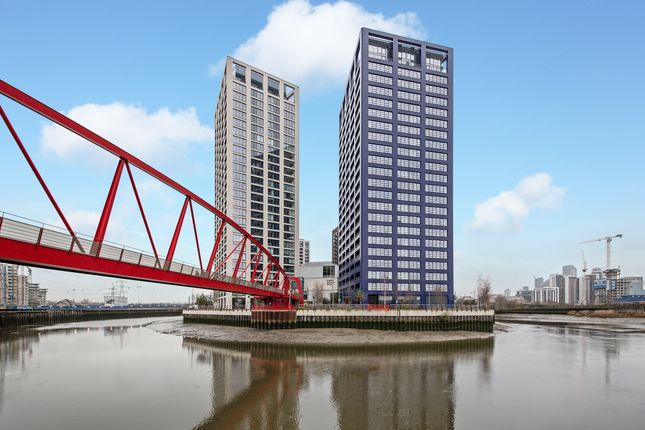 Studio for sale in Bridgewater House, London City Island, Canning Town