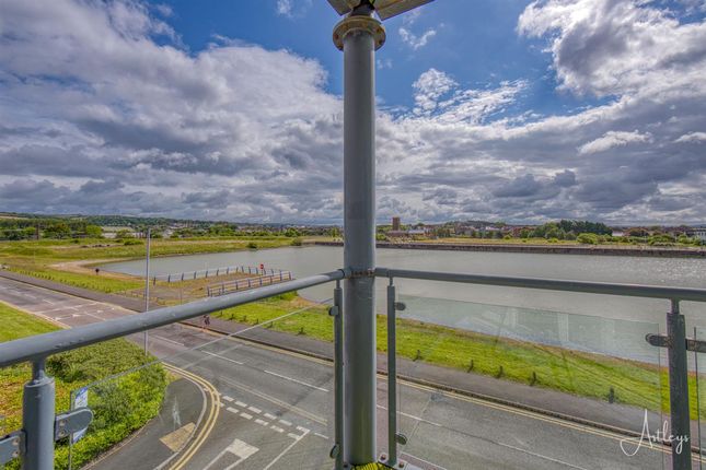 Flat 5, Cwrt Naomi Pentre Doc Y Gogledd, Llanelli photo 4