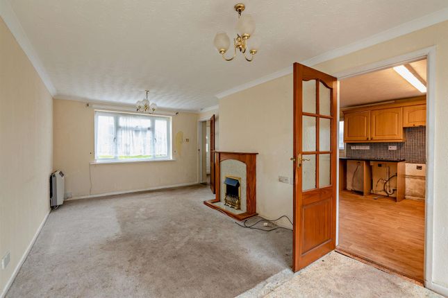26, Scott Close, Stockbridge photo 2