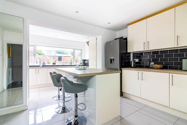 Property to rent in Jessel Drive, Loughton