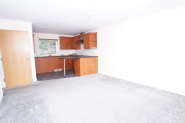 39, Lodge Road, Thackley photo 4