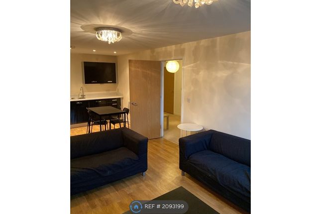Thumbnail Room to rent in Bute Crescent, Cardiff