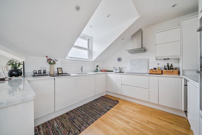 Apartment 2, Royal Standard Mews,, Penrhyn Place, Shaldon photo 3