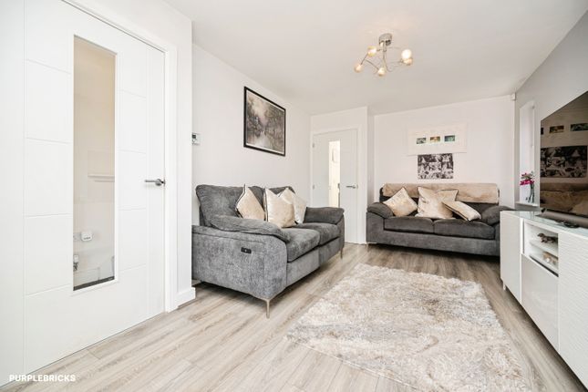 27, Bolton Rise, Tipton photo 4