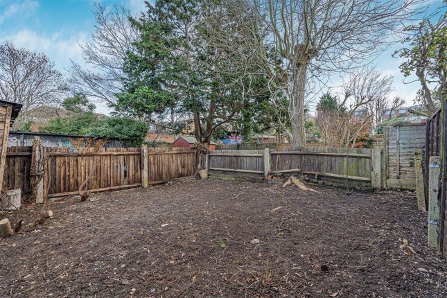 22, Carshalton Grove, Sutton photo 4