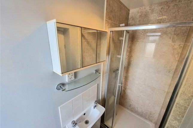 Room 9, 64, Furnace Lane, Telford photo 3