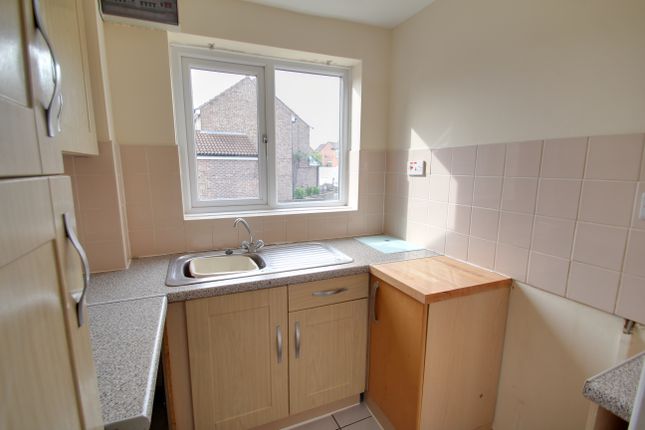 11, Bridge Close, Leicester photo 5