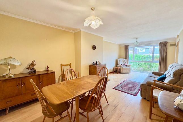 12, Stretton Avenue, Newport photo 3