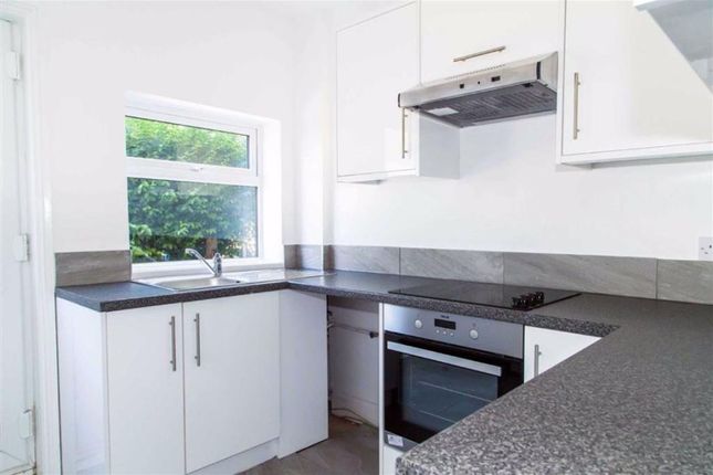 94 Crompton Avenue, Doncaster photo 3