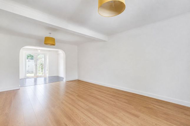 104, Ridge Way, Dartford photo 4