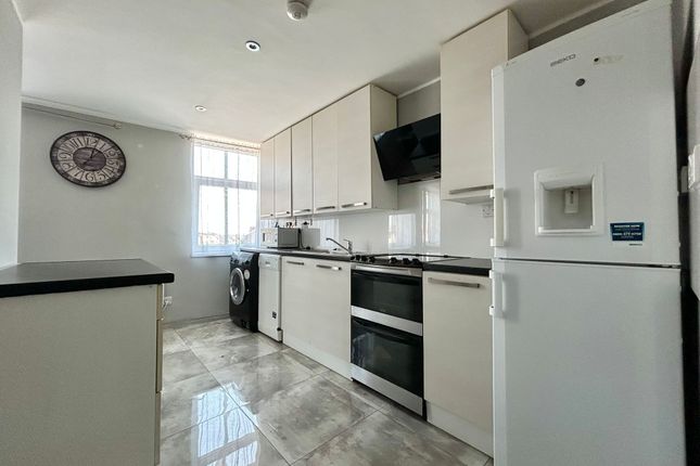 Flat 1, 351-357, Holbrook Lane, Coventry photo 3