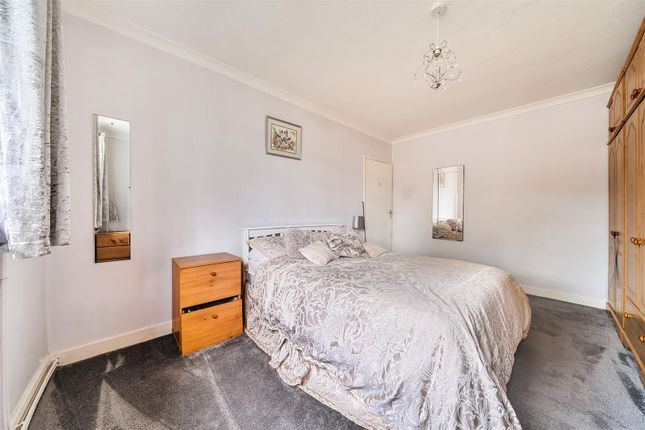 69, Rolleston Avenue, Petts Wood photo 2