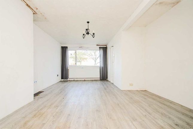 18, Lindon View, Walsall photo 2