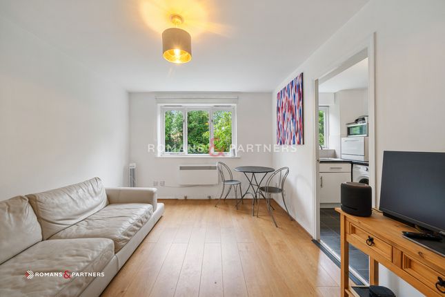 Thumbnail Flat to rent in Telegraph Place, Isle Of Dogs
