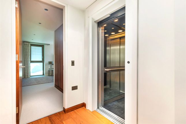 Lift To All Floors
