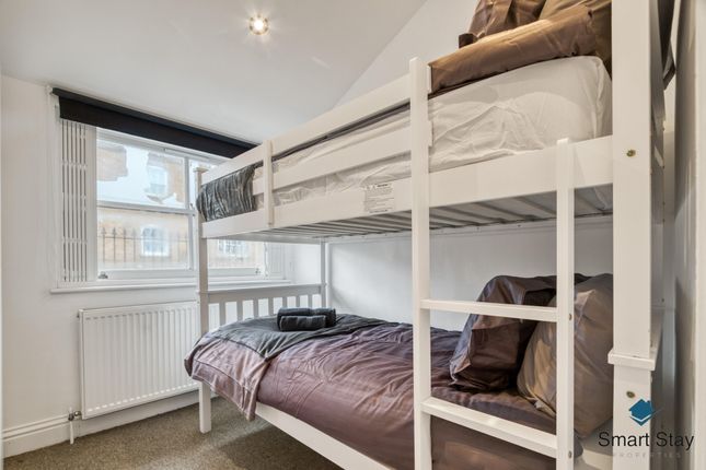 Flat to rent in 70 Usher Road, London