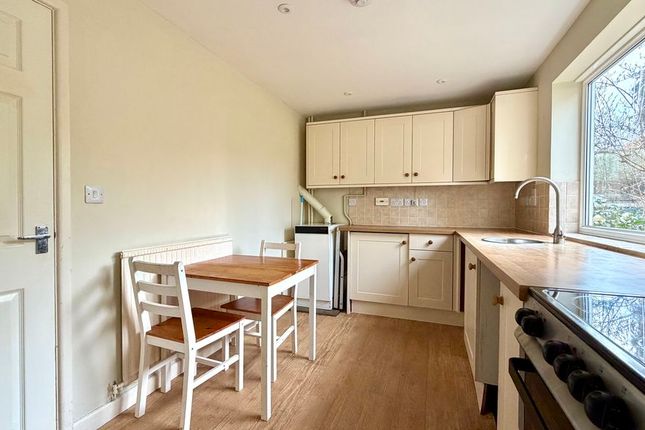 Hazeleigh, 3 George & Crown Cottages, Hinton St. George photo 4