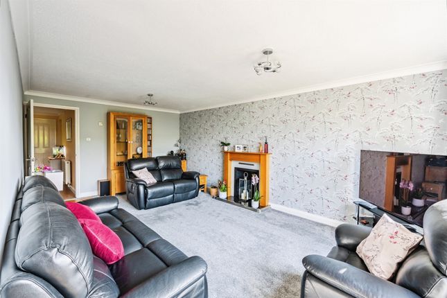 39, Willow Drive, Seaford photo 4