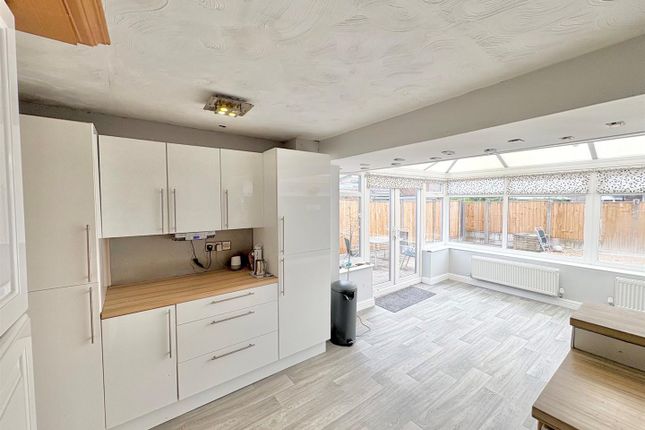 3, Rushton Avenue, Leigh photo 3