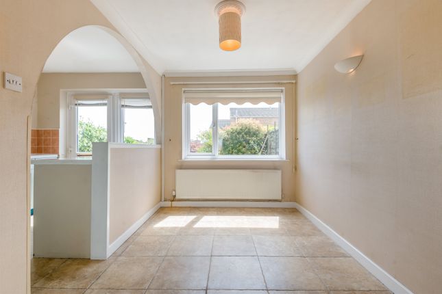 10, Orchard Avenue, Bulwark, Chepstow photo 4