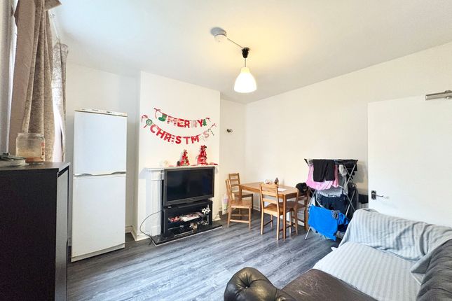 39 Watkin Street, Nottingham photo 2