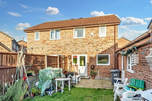 20 Elise Close, Bournemouth photo 2