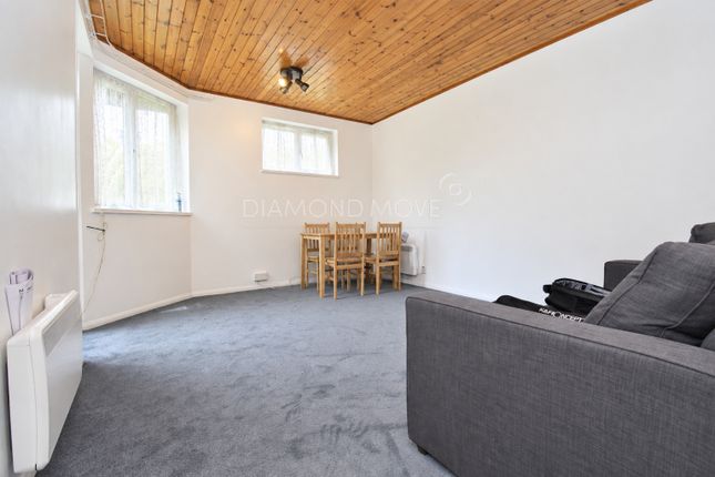 St. Stephens Road, Hounslow photo 4