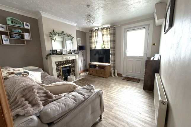 56 Kirkley Run, Lowestoft photo 2