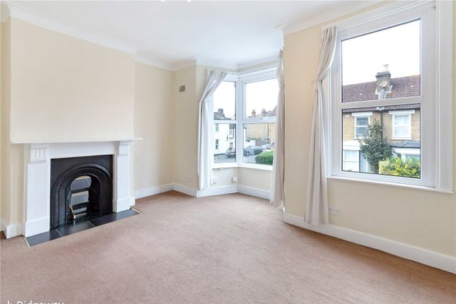 Thumbnail Flat to rent in Colwell Road, East Dulwich, London