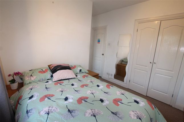 Room 4, 60, Brunel Road, London photo 3