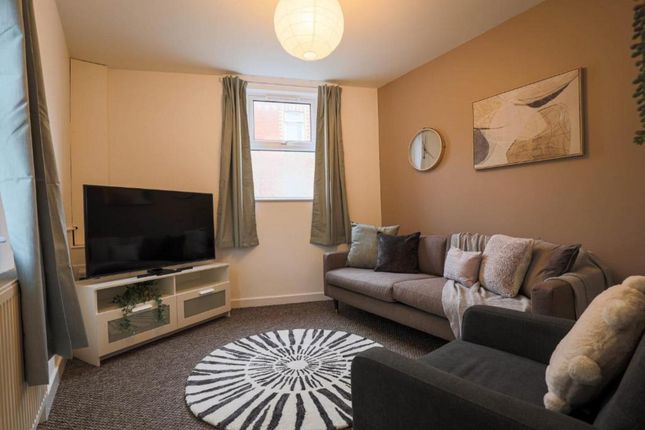Thumbnail Flat to rent in Glamorgan House Salop Place, Penarth