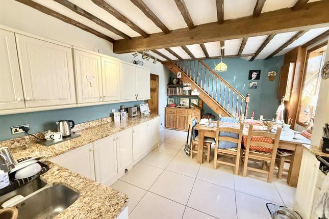 15, Clwyd Avenue, Abergele photo 4