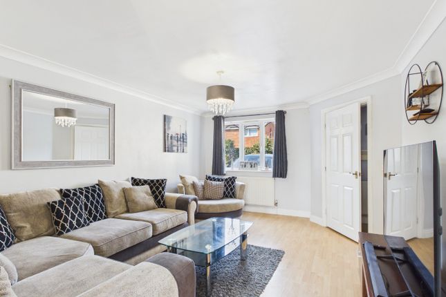7, Vagarth Close, Barton-Upon-Humber photo 3