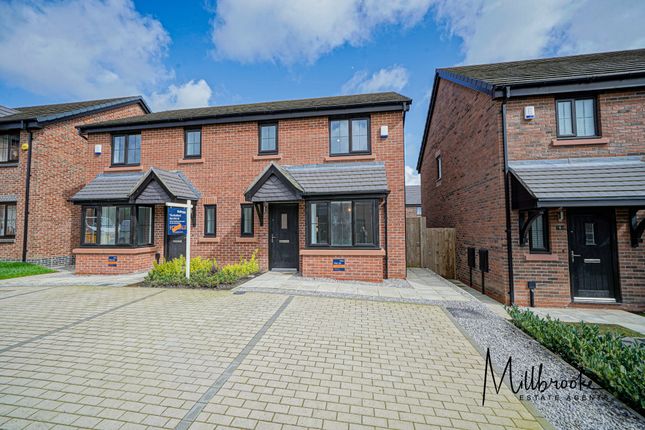 Semi-detached house to rent in Weavers Close, Worsley, Manchester, Lancashire