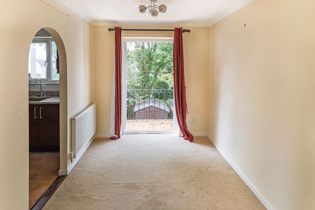19, Altamira, Exeter photo 4