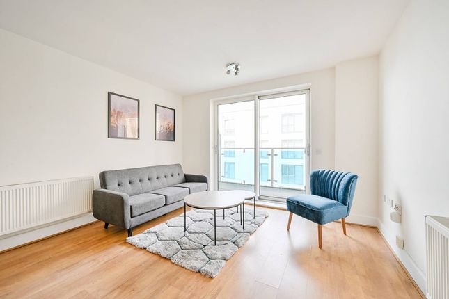 Thumbnail Flat to rent in Glenthorne Road, Hammersmith, London